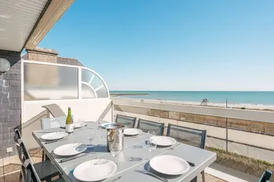 Carnac - Triplex 2 pièces + mezzanine, 85m², 1 chambre, Parking, Proche plage