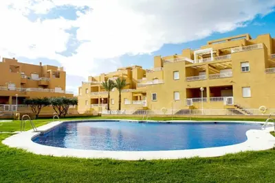 Image de Mojacar: plage Mojacar- et golf: Grand appartement avec bien sûr de la mer et le golf
