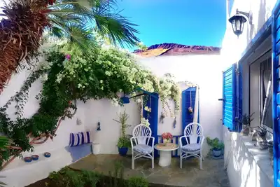 Image de Maison confortable et mignonne au coeur de Korissia à quelques minutes des commerces