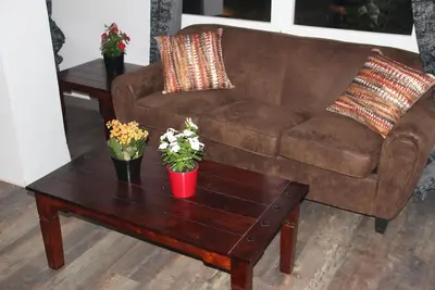 Image de Appartement confortable et spacieux quartier central mais calme. Ac dans toutes les chambres.