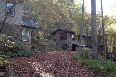 Image de Écologique jusqu'à 6 Br, 13 Lits, dans le pays entre Nantahala et Bryson CityWIFI