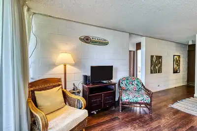 Image de Condo familial et convivial près de l'océan w \/ véranda privée et piscine partagée!