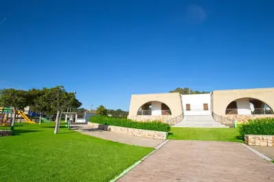 Image de Villa avec vue mer dans la résidence Magicsea à Torre Pali