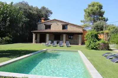 Image de Fabuleuse maison traditionnelle sur la Costa Brava. Piscine a / c et wifi gratuit