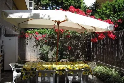 Image de Appartement avec jardin quartier Vatican - à pied du métro