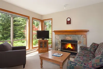 Image de Whistler Premier - Painted Cliff 29