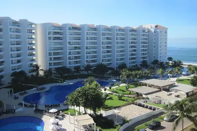 Image de Beachfront Accent Villa