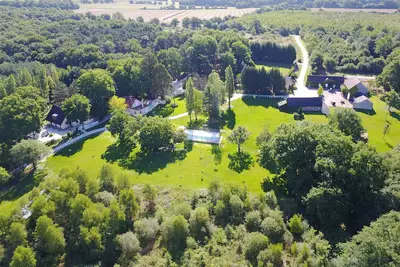 Image de Maisons De L'Etang Et Des Sequoias