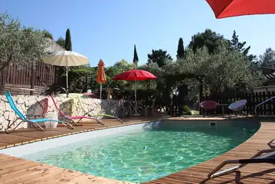 Image de Magnifique villa avec piscine chauffée, vue imprenable au milieu des oliviers. <br>