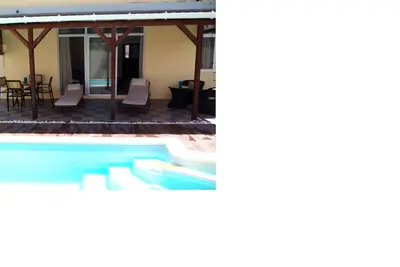 Image de Villa de luxe près de la plage de Mont Choisy avec piscine privée