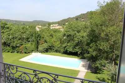 Image de Superbe maison vigneronne restaurée avec piscine!
