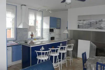 Image de Bel Appartement Calme Et Lumineux Face Au Port