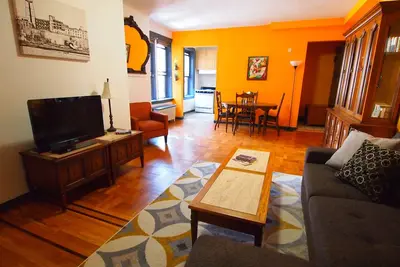 Image de Appartement spacieux dans un vrai quartier de Brooklyn, à quelques minutes en métro de Manhattan