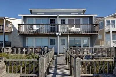 Image de Grand duplex en bord de mer!