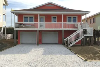Image de Oceanfront Home - Piscine privée avec jacuzzi!