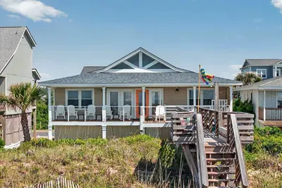 Image de Confortable, confortable Oceanfront Beach Cottage!