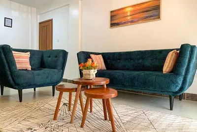 Chambre d'amis à partager avec l'hôte
