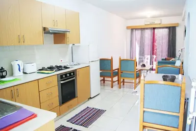 Image de Cozy 1br Apt- (assez / sûr / propre), près de l'arrêt de bus