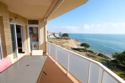 Image de Confortable appartement pour 6 personnes avec piscine, climatisation, balcon et parking