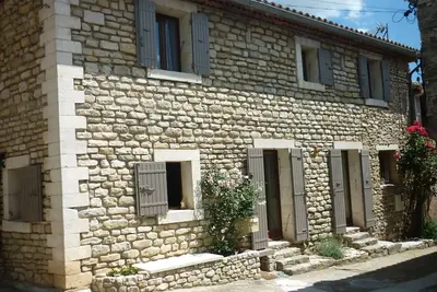 Image de Gîte 2 étoiles en Provence La Begude