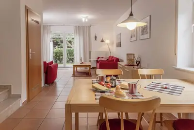 Image de Eh bien conçu intérieur: Dans la maison jumelée d'une part était sur ei