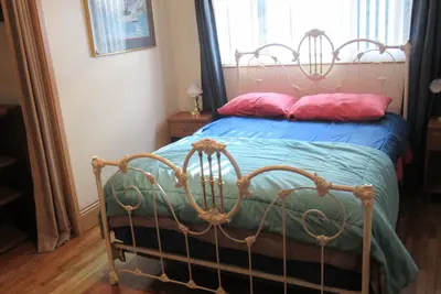 Un très confortable et confortable maison de 3 chambres situé dans un beau quartier de Chico