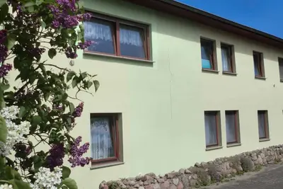 Image de Appartement de vacances avec chambre d'enfants joliment meublée