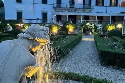 Image de Private Estate à Florence, dormir 28, piscine, wifi, parking, événements