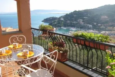 Image de Porto Santo Stefano : Appartement avec terrasse et vue splendide sur le port