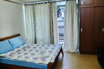 Moderne - Studio à proximité de Naia3