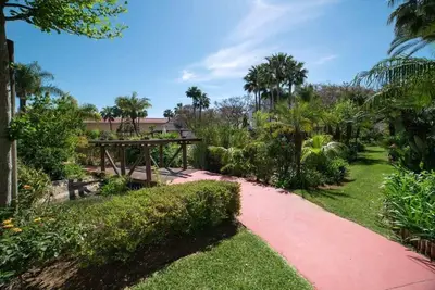 Image de Bel appartement à 2 min de la plage de San Pedro dans le luxe El Noray