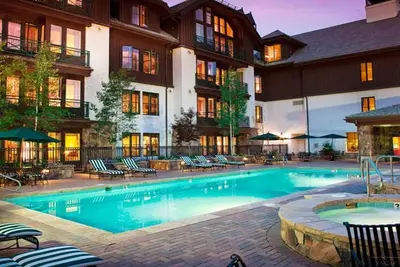 Image de Fabuleux Trois Chambres au Hyatt Mountain Lodge - Promotions Ete & Ski!