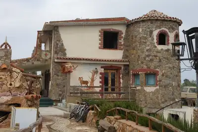 Image de Art et nature, proche aux plages plus belles de l'ile ( Berchida) )