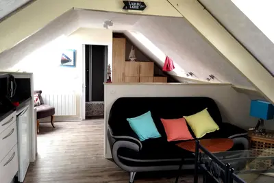 Image de Renovated 38 m2 studio, facing the sea