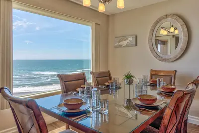 Image de Condo # 36 est la maison de préfet pour une famille sur la plage.
