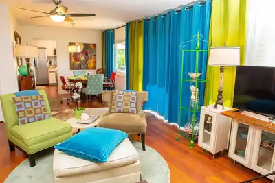 Image de Meublé Exec Home 2 miles de la plage. Vue de Carlsbad!