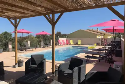 Image de Villa spacieuse avec piscine, à côté de Solenzara, capacité: 14\/16 personnes