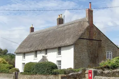 Image de 9 chambres à coucher à Chideock, near Bridport
