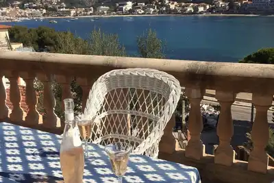 Image de Nouveau Sea House enchanteur avec de superbes vues, Wifi et Tv Sat