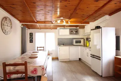 Image de Appartement spacieux au Mont-Dore : 10 couchages, Wifi, proche thermes, animaux acceptés