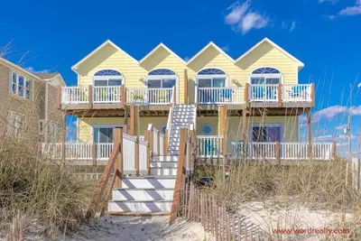 Image de Oceanfront! - Legacy Beach House
