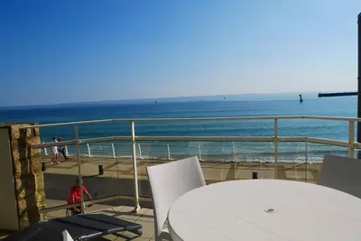 Image de Quiberon - Studio rénové 28m² - Terrasse sud - Garage privé