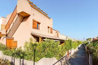 Image de **Villa 4 pièces pour 7 avec piscine, proche plage, Gruissan**