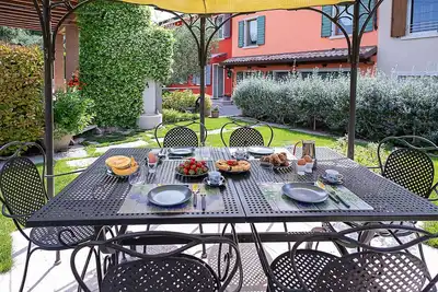 Image de Regarda- Maison Petra à bardolino, 3 chambres 2 salles de bains, clima, wifi
