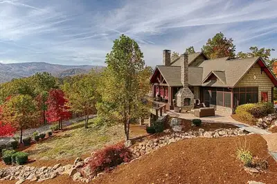 Image de Mountain House - Chalet quatre chambres, pour 10 personnes
