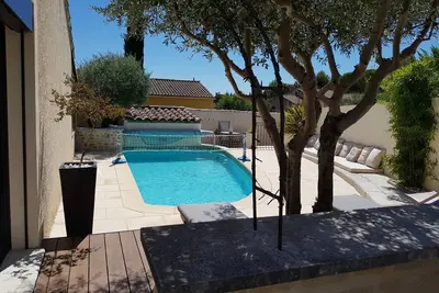 Image de Villa avec piscine au pied du Luberon