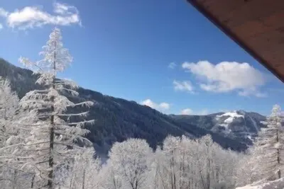 Image de À 400m des Remontées de Balme \nChalet de luxe 6 pers face Aravis proche Confins