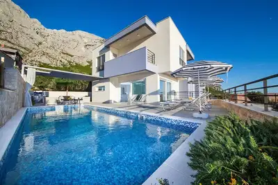 Image de Luxury Villa Blue Silk with Heated Pool