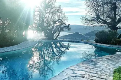 Image de Villa, vue incroyable sur le lac, piscine et plage privée à Trevignano Romano
