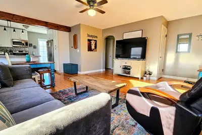 Image de ☆ Oasis d'Oakley, une maison conçue pour les logements du Dharma ☆